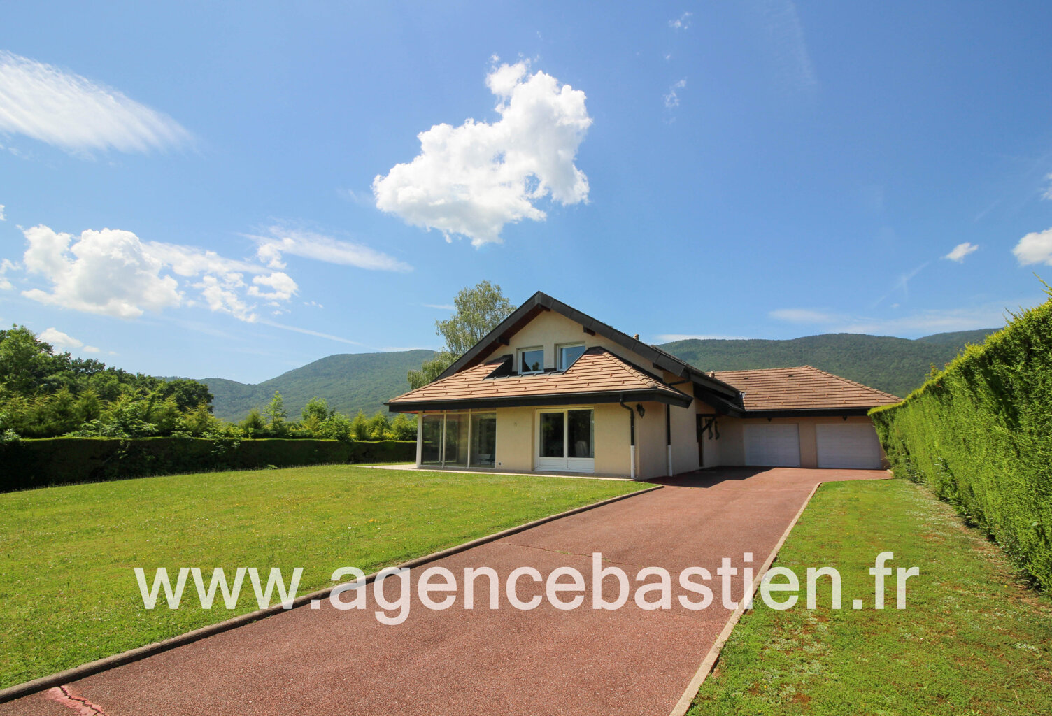 Maison familiale 6 pièces   192 m2   Terrain 1 295 m2   Divo — photo 1