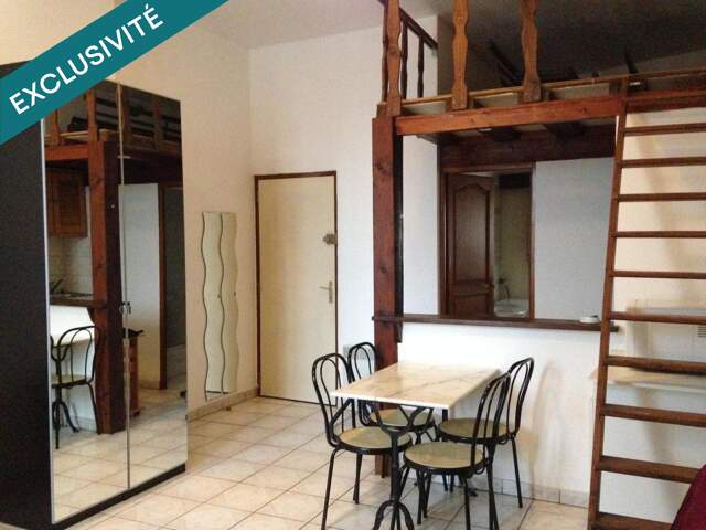 Beau Studio 28M2 Place Notre-Dame — photo du bien