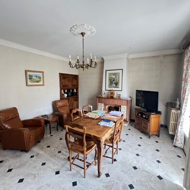 Appartement 4 pièces 270000 €