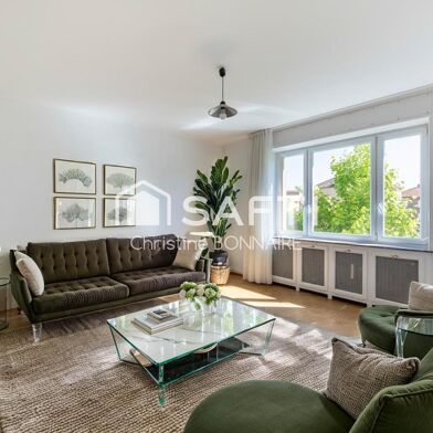 Appartement 5 pièces 240000 €