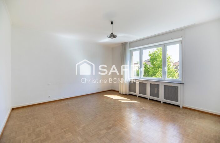 Appartement T4 de 94m² avec cave proche du centre ville et des ecoles — photo 3