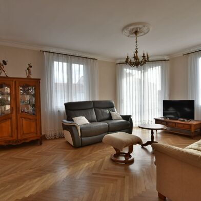 Maison 8 pièces 249600 €