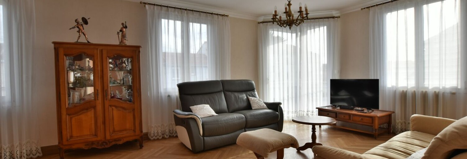 Maison 8 Pièces 167 m² à vendre à Cholet (49300)