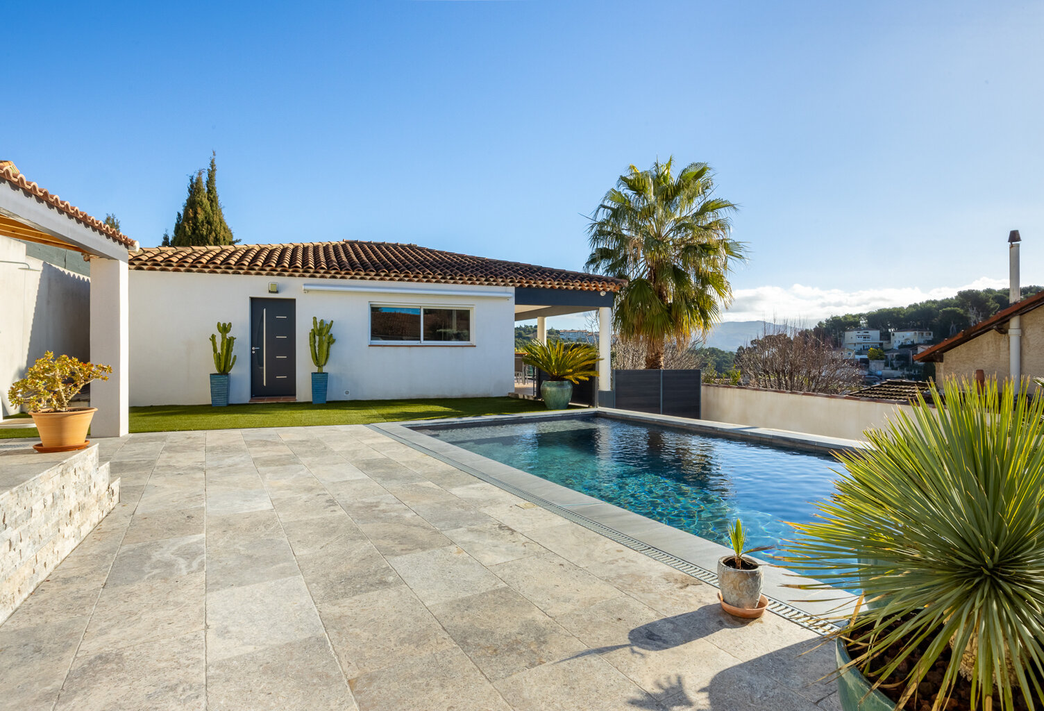 Maison Type 4 de 193m2 sur 510m2 de Jardin avec Piscine et G — photo 1