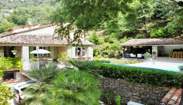 Villa / Maison 7 pièces  à vendre Tourrette-Levens 06690