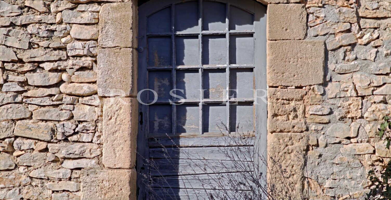 Propriété d’exception à rénover – Ferme en pierre avec vue sur l — photo 1