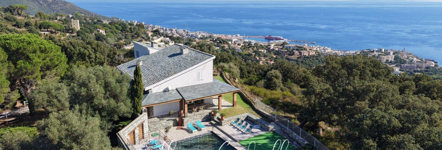 Maison 6 Pièces 270 m² à vendre à Bastia (20200)
