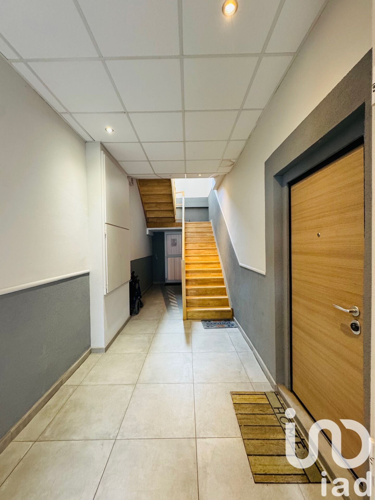 Vente Immeuble 256 m² - Photo 2