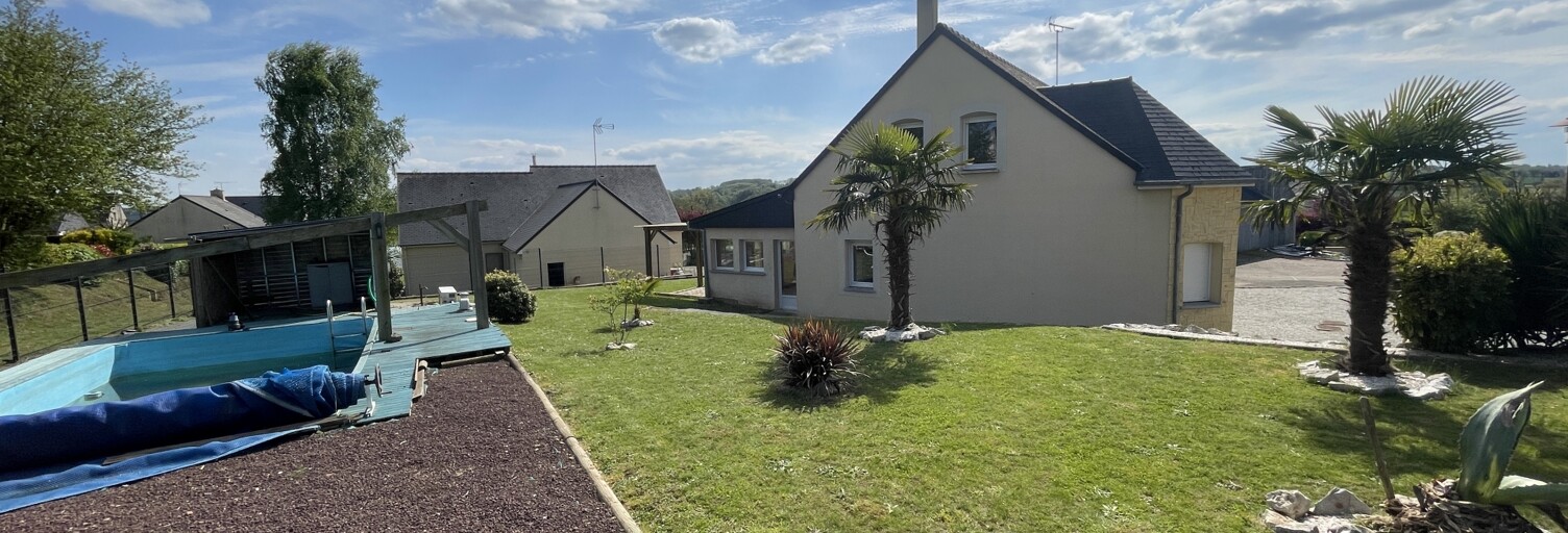 Maison 5 Pièces 205 m² à vendre à Fougerolles-du-Plessis (53190)