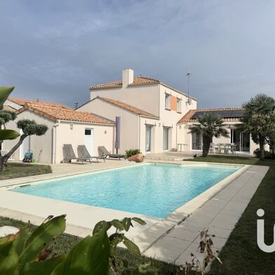 Maison 7 pièces 832000 €