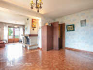 Rives, Maison 9 pièces + T2 en rez-de-chaussée — photo 3