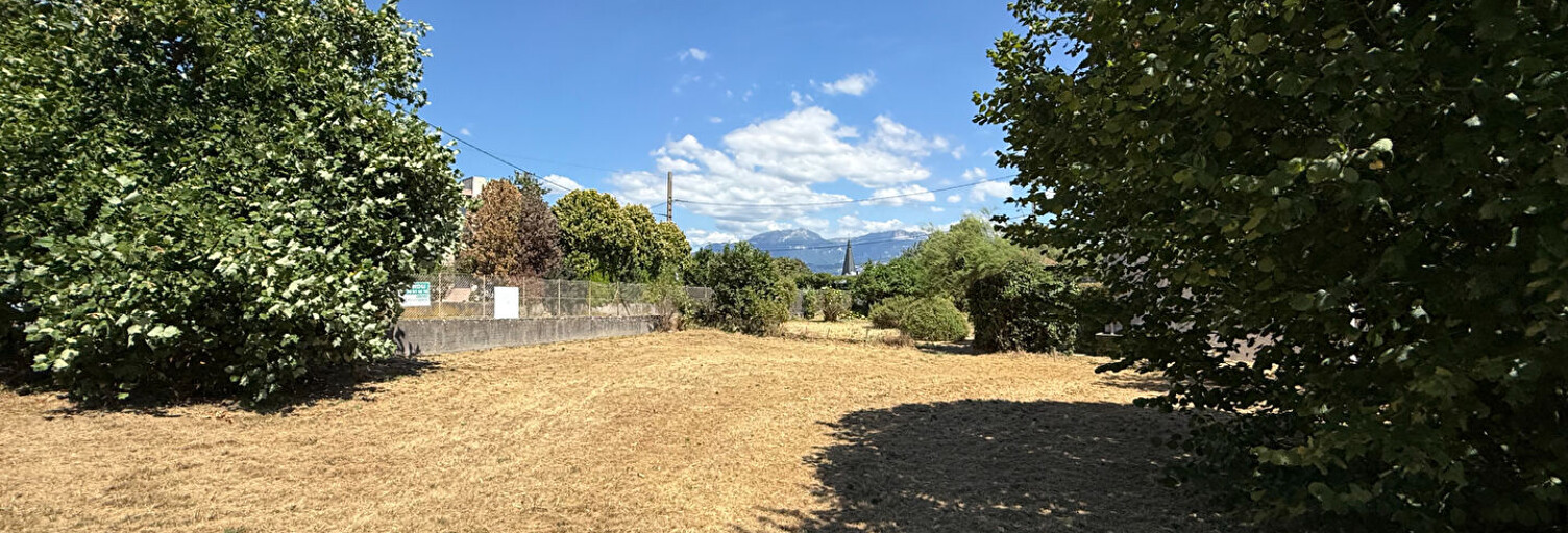 Terrain  1001 m² à vendre à Rives (38140)