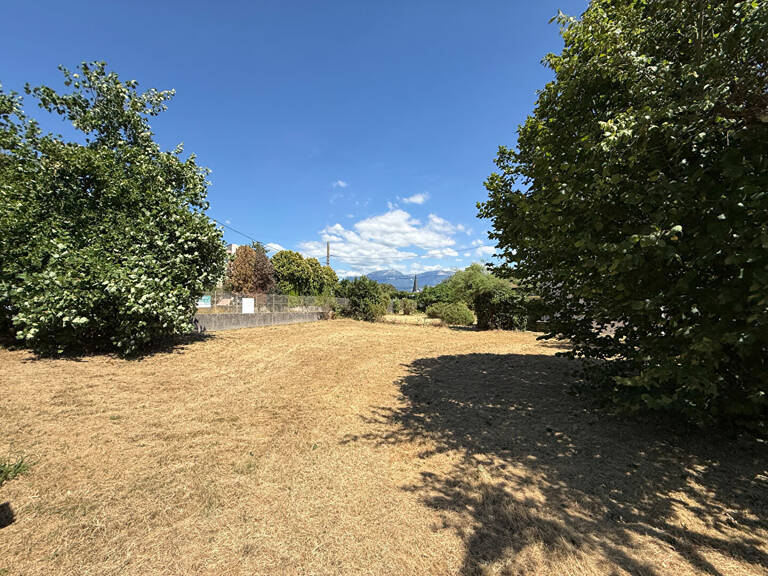 Rives, Terrain 1001m² — photo 1