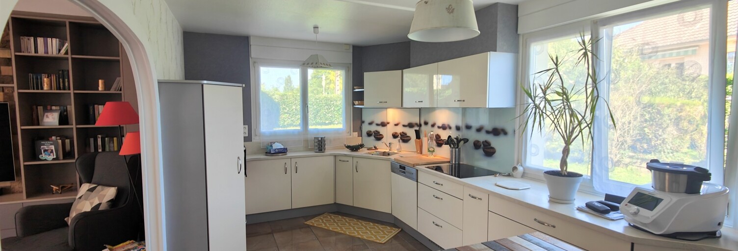 Maison 5 Pièces 101 m² à vendre à Serre-les-Sapins (25770)