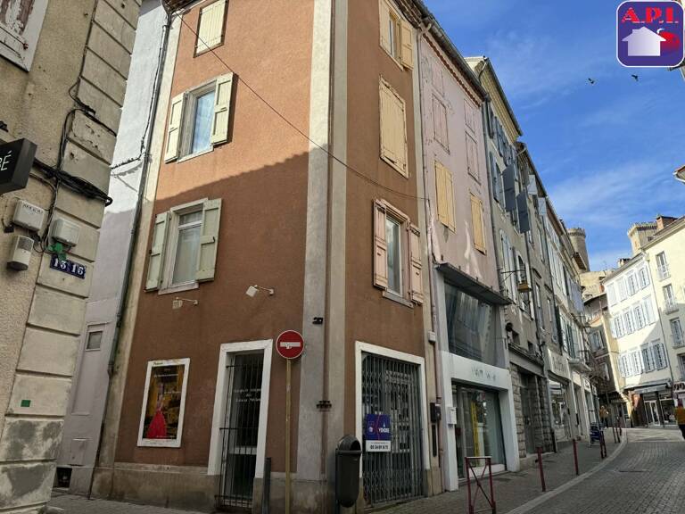 Immeuble  176 m² — photo 1
