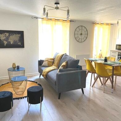 Appartement 4 pièces 815 €