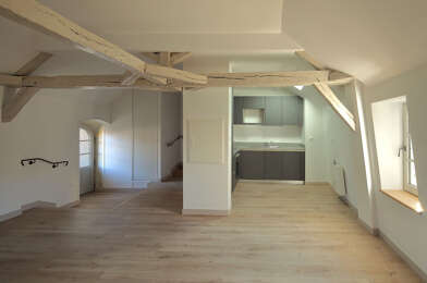 Appartement 3 pièces 700 €