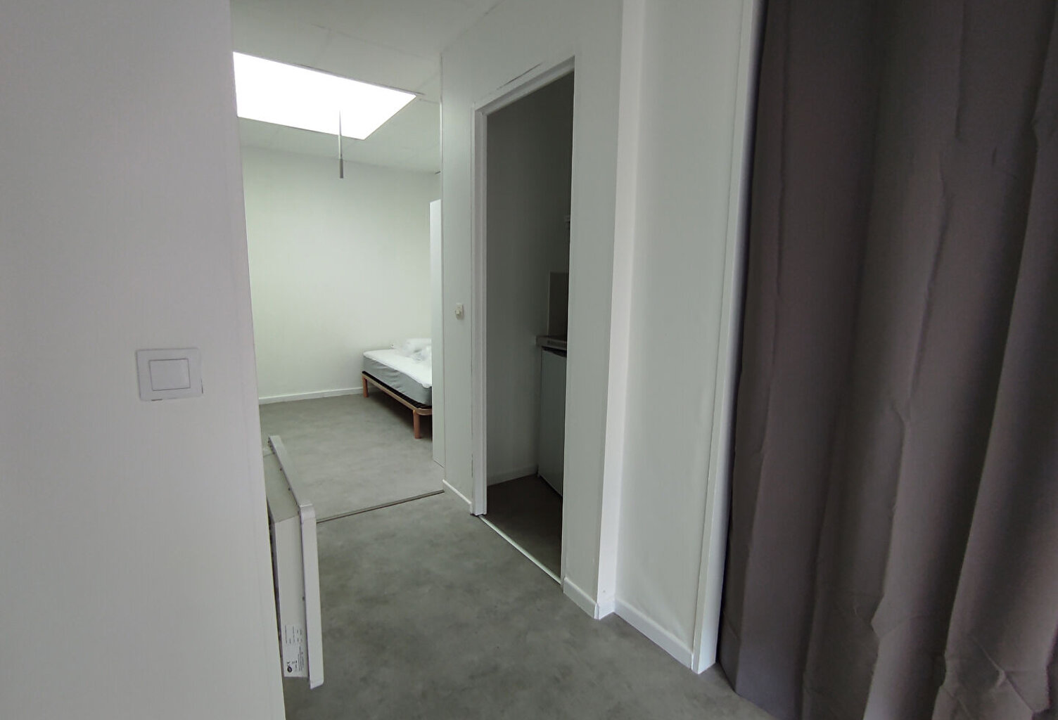 STUDIO MEUBLE N°8 BORDEAUX CAUDERAN — photo 1