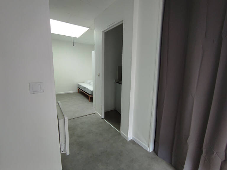 STUDIO MEUBLE N°8 BORDEAUX CAUDERAN — photo 1