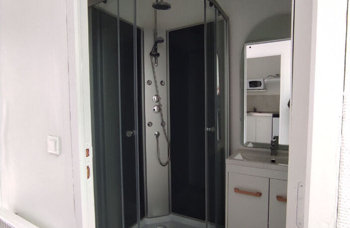 STUDIO MEUBLE N°8 BORDEAUX CAUDERAN — photo 5