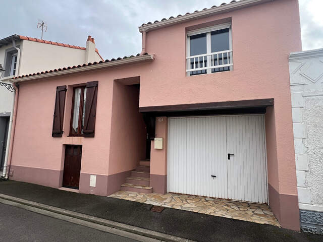 Maison  6 pièce(s) 120 m2 - ARAGO — photo du bien