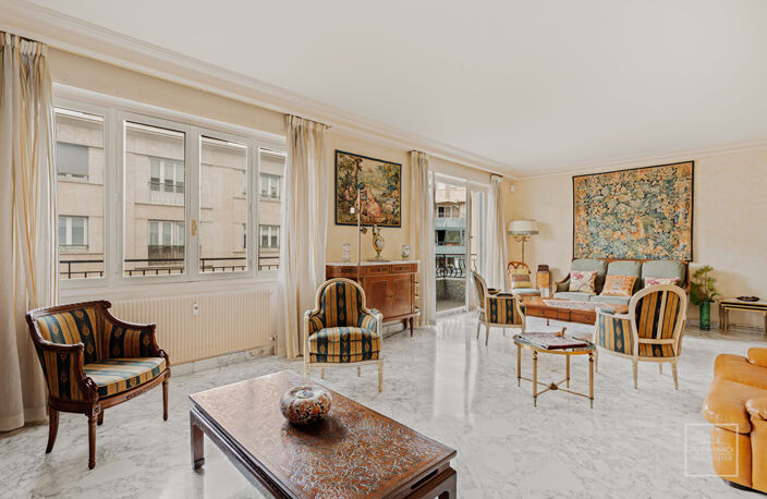 LYON 6, TRIANGLE D'OR, BALCON & LOGGIA, 124.79m² — photo 2