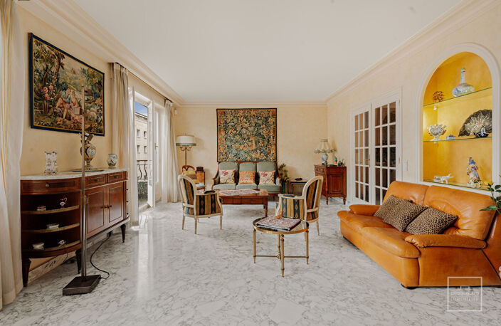 LYON 6, TRIANGLE D'OR, BALCON & LOGGIA, 124.79m² — photo 4