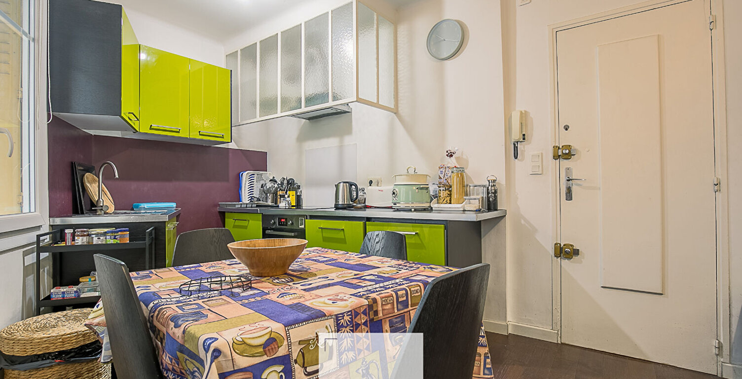 AIX EN PROVENCE - CENTRE VILLE - Appartement Type 2 au calme meublé — photo 1