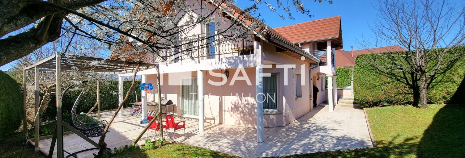 Maison 8 Pièces 185 m² à vendre à Chalezeule (25220)