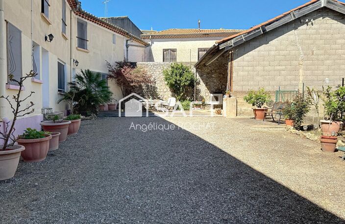 Grande bâtisse + 500m2 garage 190m2 + grenier 150m2  au centre de Magalas — photo 2