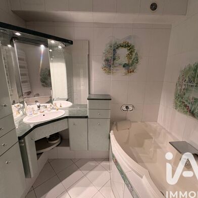 Appartement 5 pièces 1500 €