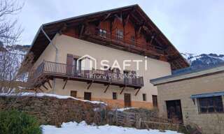 Immeuble  200 m² à vendre à Hauteluce (73620)