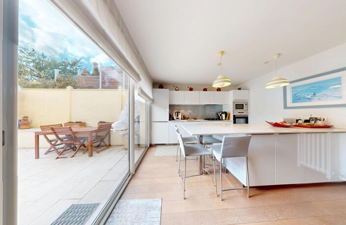 Bordeaux  Quartier Saint-Louis | Élégante maison en pierre avec jardin et piscine — photo 4
