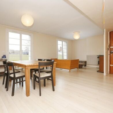 Appartement 3 pièces 288640 €