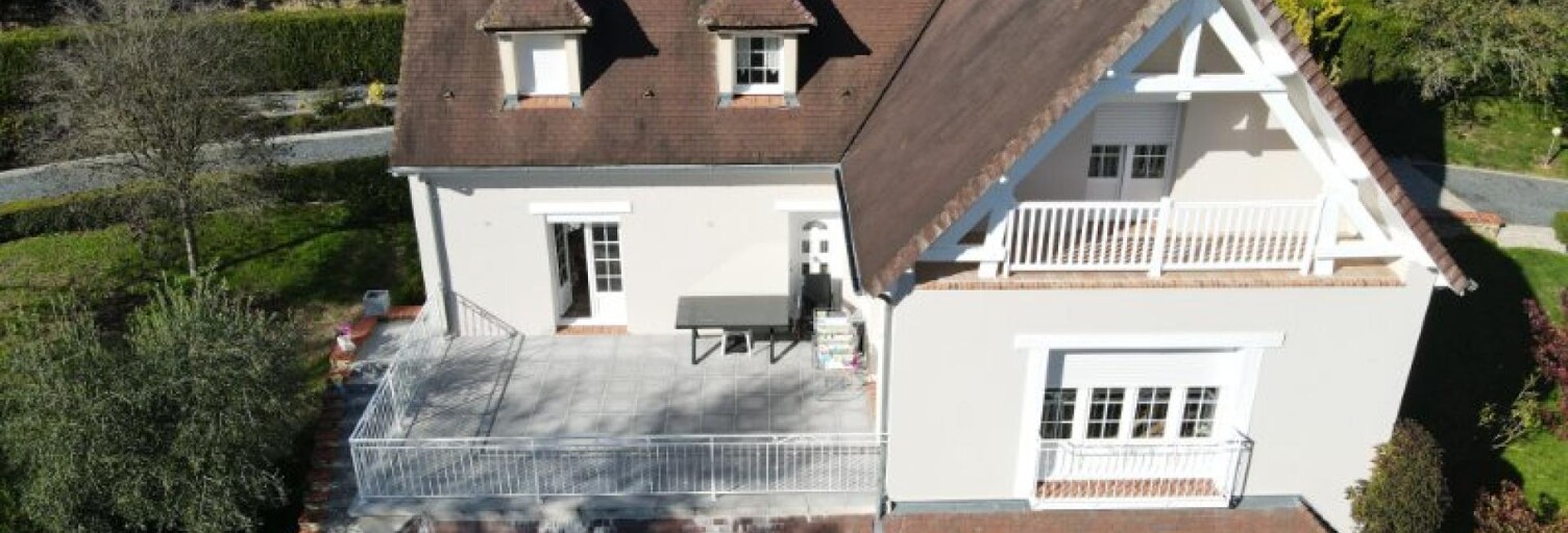 Maison 8 Pièces 232 m² à vendre à Villers-Bocage (14310)