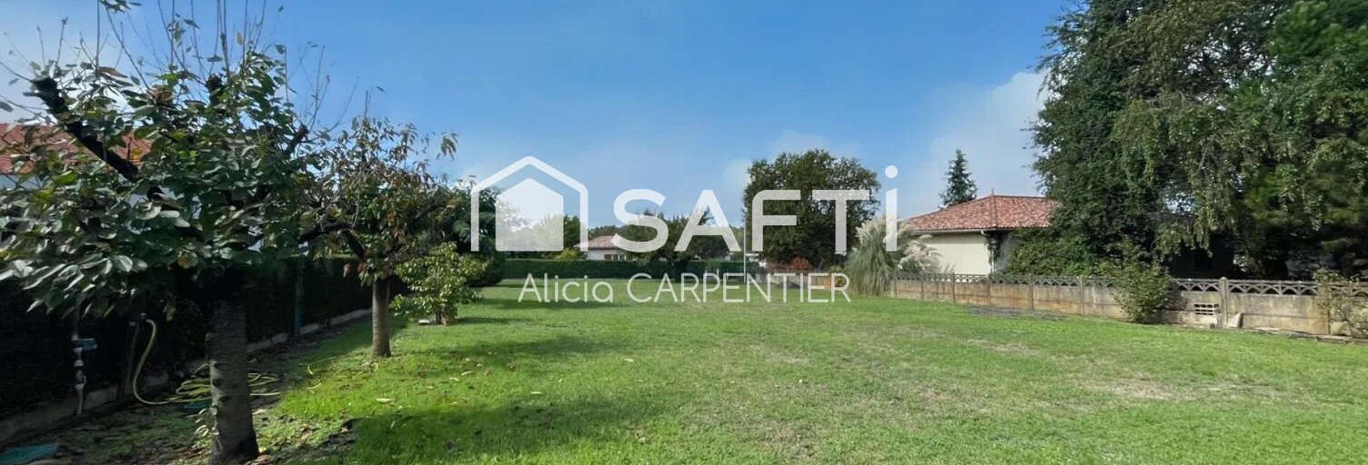 Terrain  1465 m² à vendre à Saint-Médard-en-Jalles (33160)