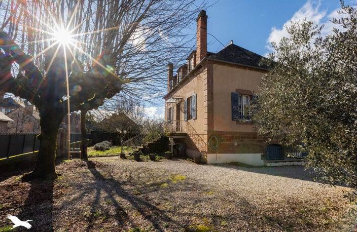 Maison en pierre de 6 pièces principales — photo 2