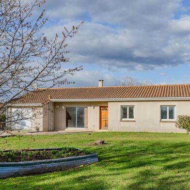 Maison 7 pièces 250275 €