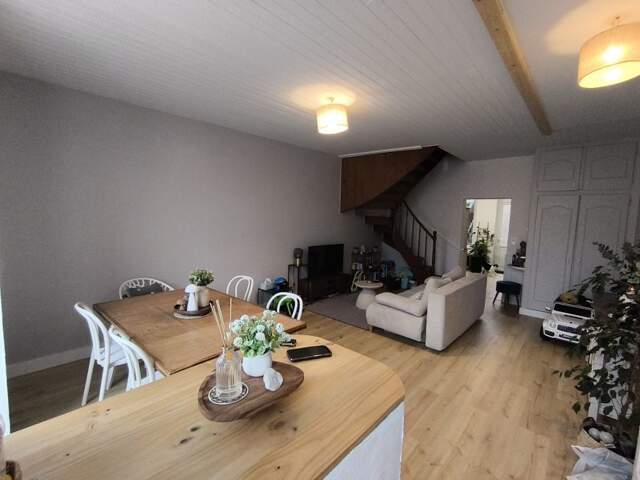Maison de bourg de 3 pièces principales — photo du bien