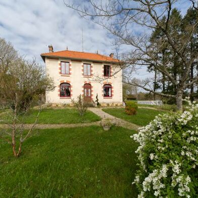 Maison 8 pièces 421200 €