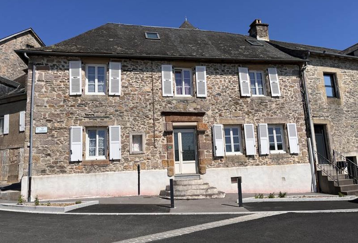 Maison de bourg de 4 pièces principales — photo 1