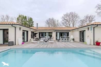 Maison 7 pièces 680550 €