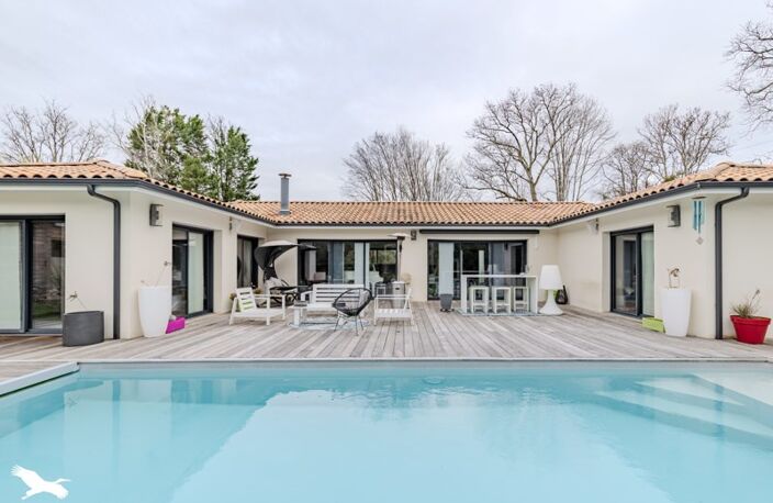 Contemporaine de 7 pièces principales — photo 2