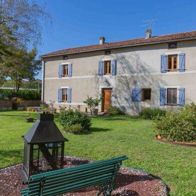 Maison 9 pièces 296500 €