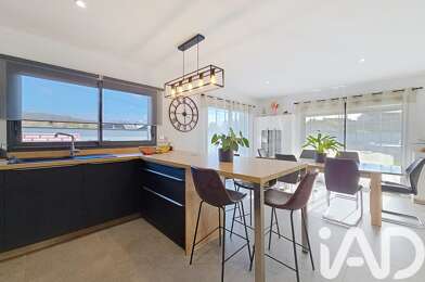 Maison 5 pièces 374000 €