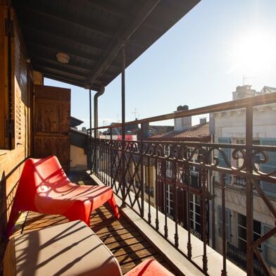 Appartement 3 pièces 252000 €