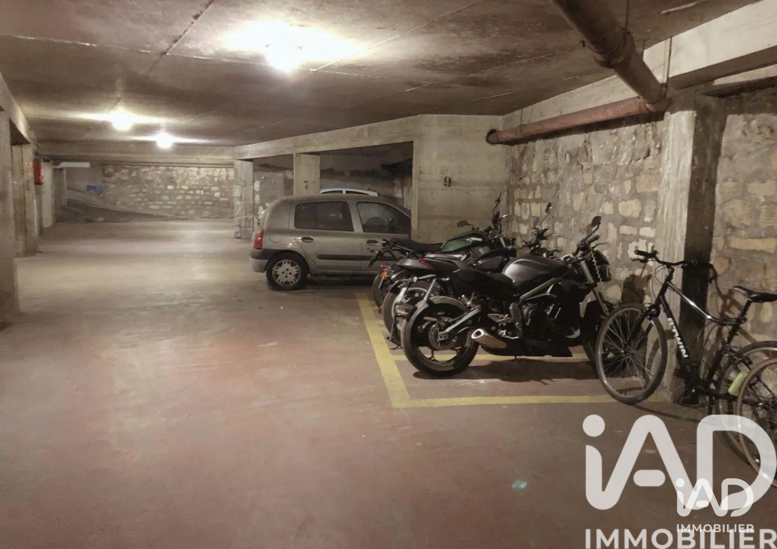 Parking à louer, 5 m², Paris