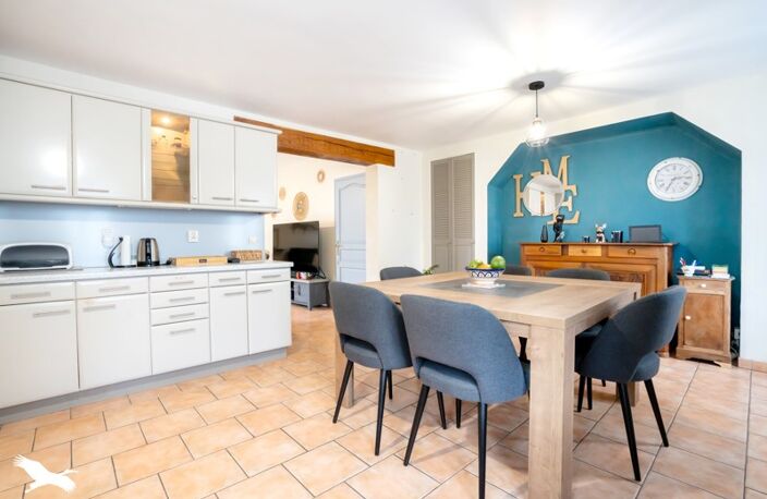 Maison en pierre de 8 pièces principales — photo 3