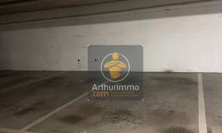 Garage   m² à vendre à Créteil (94000)