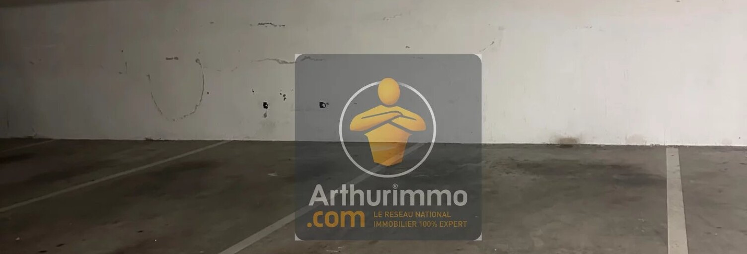 Garage   m² à vendre à Créteil (94000)